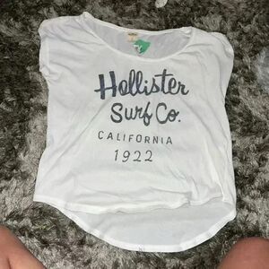 Hollister flowy beach T-shirt size small